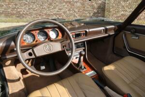 Image 3/50 of Peugeot 504 Convertible (1981)