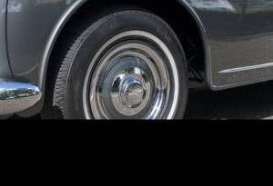 Bild 13/29 von Bentley S1 DHC Park Ward (1958)