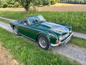 Image 7/18 of Triumph TR 4A IRS (1967)