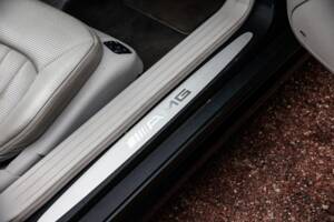 Image 32/41 of Mercedes-Benz SL 55 AMG (2003)