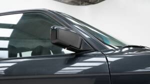 Bild 13/15 von BMW 730i (1988)