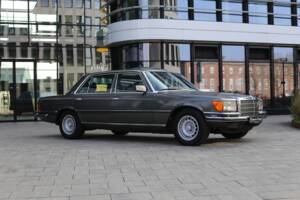 Afbeelding 6/46 van Mercedes-Benz 450 SEL 6,9 (1977)