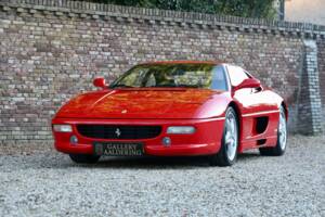 Immagine 48/50 di Ferrari F 355 Berlinetta (1996)