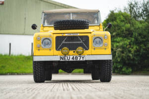 Image 10/98 of Land Rover 109 (1983)