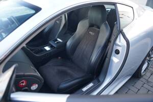 Immagine 16/50 di Aston Martin DBS (2011)