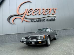 Image 2/36 of Mercedes-Benz 560 SL (1986)
