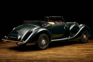 Image 15/15 of Lagonda V12 DHC (1938)