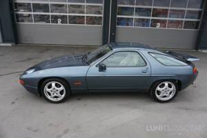 Immagine 3/46 di Porsche 928 S4 (1988)