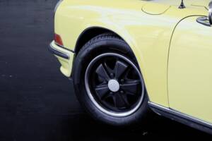 Bild 44/49 von Porsche 911 2.2 T (1971)