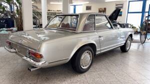 Image 5/24 of Mercedes-Benz 280 SL (1968)