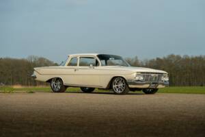 Image 1/100 of Chevrolet Biscayne (1961)