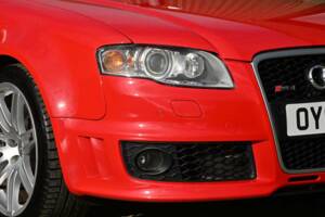 Image 32/50 of Audi RS4 (2006)