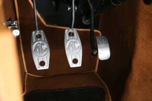 Image 16/30 of AC Cobra Mk IV (1989)