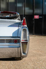 Immagine 15/44 di Cadillac Eldorado Convertible (1964)