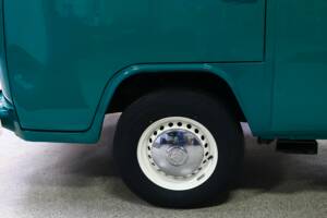 Bild 30/38 von Volkswagen T2b Camper (1974)