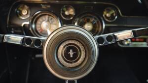 Image 33/81 of Ford Mustang 289 (1967)