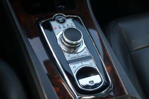 Image 23/50 of Jaguar XKR (2010)