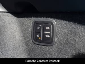 Image 27/33 of Porsche Macan GTS (2022)