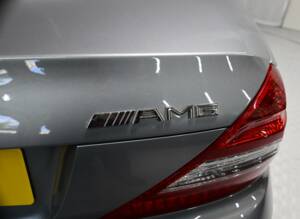 Imagen 33/50 de Mercedes-Benz SL 500 (2008)