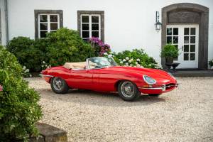 Image 6/33 of Jaguar E-Type 3.8 (1964)