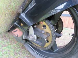 Image 39/44 of Norton F1 (1990)