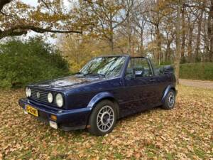 Image 2/24 of Volkswagen Golf I Cabrio GLi 1.8 (1991)