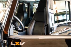 Bild 13/30 von Land Rover Defender 110 (2013)