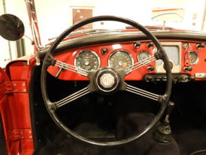 Image 20/51 of MG MGA 1600 (1960)