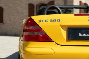 Immagine 19/50 di Mercedes-Benz SLK 200 (1997)