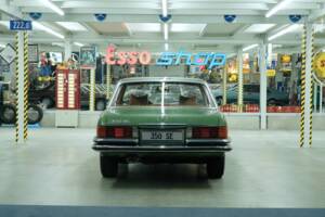 Image 9/50 de Mercedes-Benz 350 SE (1975)