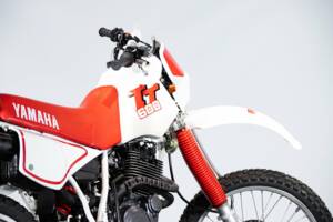 Image 8/50 de Yamaha DUMMY (1986)
