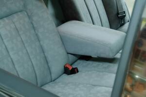 Bild 31/50 von Mercedes-Benz 300 SE (1992)
