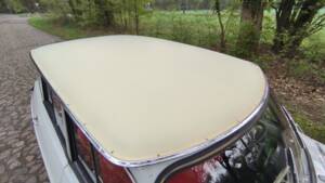 Bild 45/57 von Citroën Ami 6 Berline (1961)