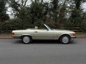 Image 7/18 of Mercedes-Benz 300 SL (1986)