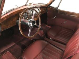 Imagen 15/24 de Jaguar XK 120 FHC (1952)