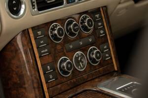 Image 24/50 of Land Rover Range Rover 4.4 TDV8 Vogue SE (2012)
