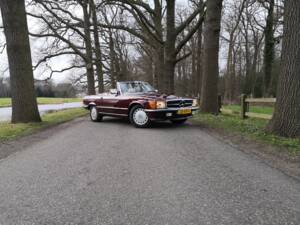 Image 27/38 de Mercedes-Benz 560 SL (1986)