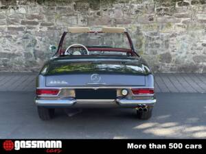 Image 7/15 of Mercedes-Benz 230 SL (1964)