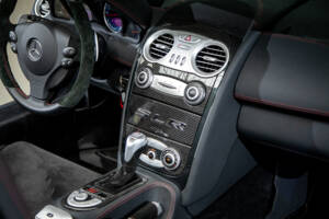 Imagen 24/34 de Mercedes-Benz SLR McLaren 722 S (2011)