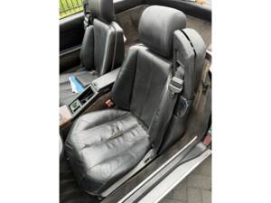 Image 17/44 of Mercedes-Benz 300 SL (1991)