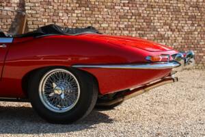 Image 14/50 de Jaguar Type E 3.8 (1964)