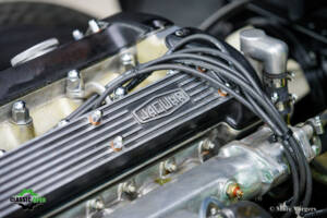 Image 43/61 de Jaguar Type E (2+2) (1969)