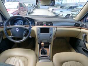 Imagen 12/42 de Lancia Thesis 2.4 (2002)
