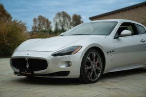 Bild 26/50 von Maserati GranTurismo S (2009)