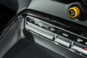 Image 52/67 of Mercedes-AMG GT-R (2018)