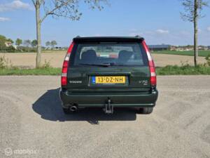Image 10/37 of Volvo V 70 2.4 (2000)