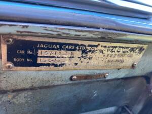 Image 25/38 de Jaguar Type E V12 (2+2) (1971)
