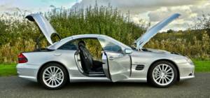 Image 26/50 of Mercedes-Benz SL 55 AMG (2006)
