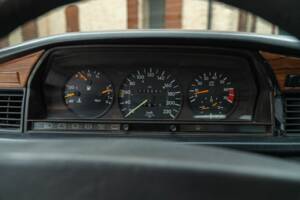 Image 39/50 of Mercedes-Benz 190 E 1.8 (1991)