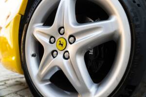 Immagine 28/33 di Ferrari F 355 Berlinetta (1995)